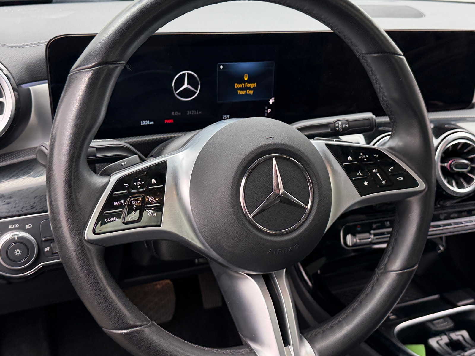 Thumbnail: 2025 Mercedes-Benz CLA - 4