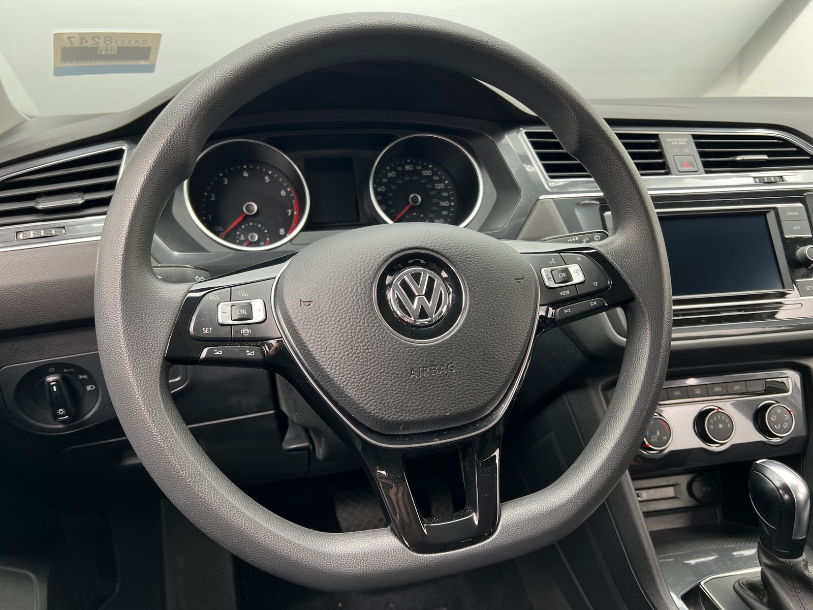 Thumbnail: 2019 Volkswagen Tiguan - 5
