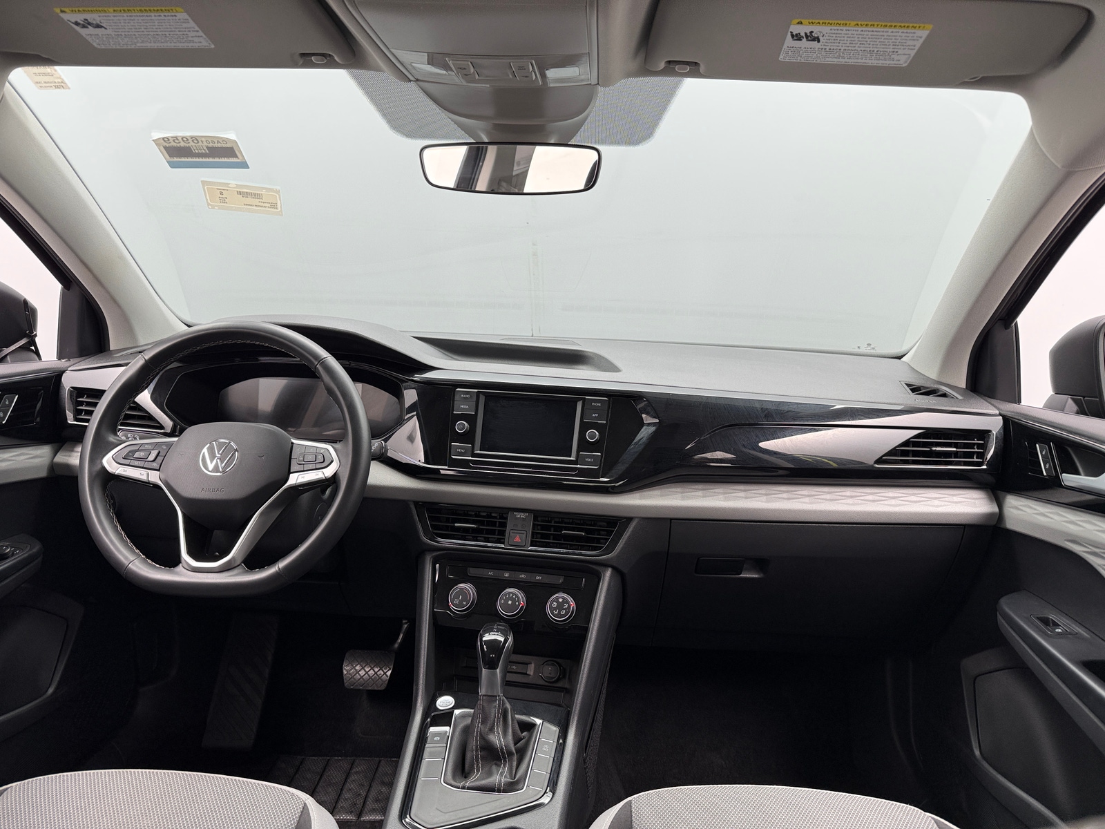 Thumbnail: 2024 Volkswagen Taos - 3