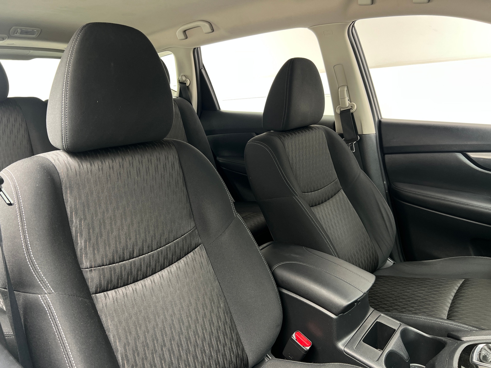 Thumbnail: 2017 Nissan Rogue - 2