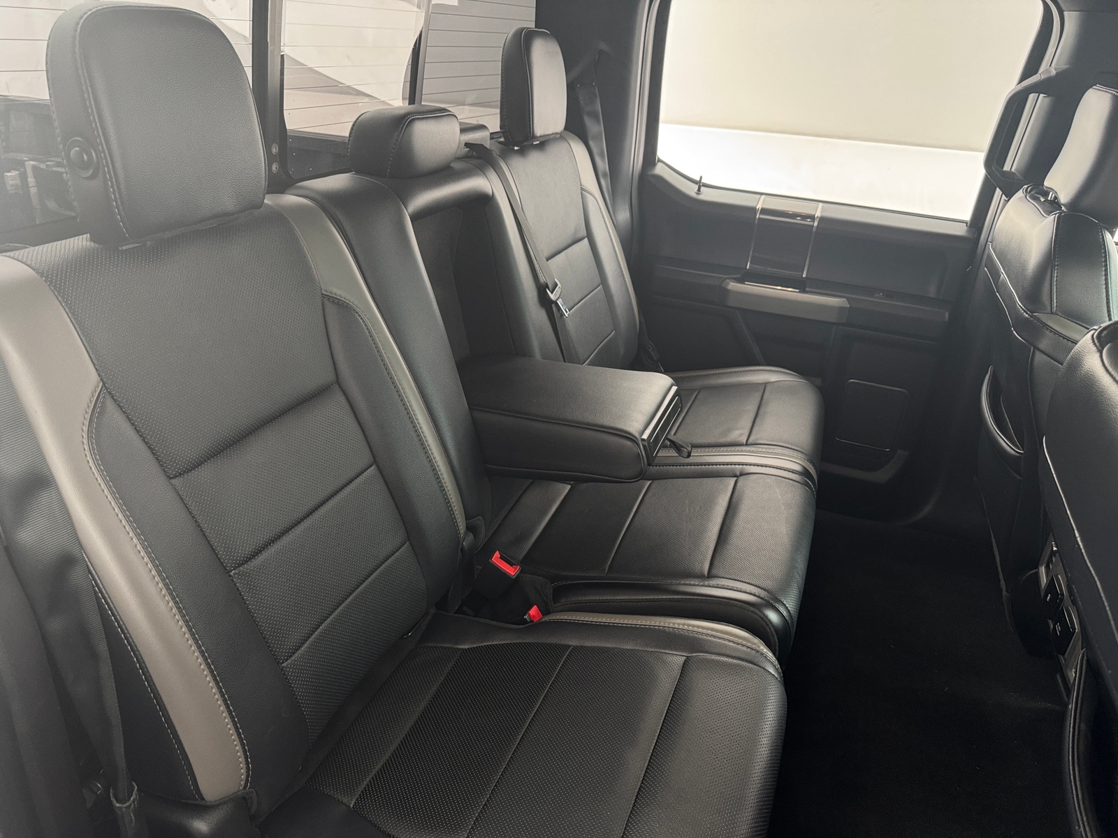 Thumbnail: 2018 Ford Econoline - 5