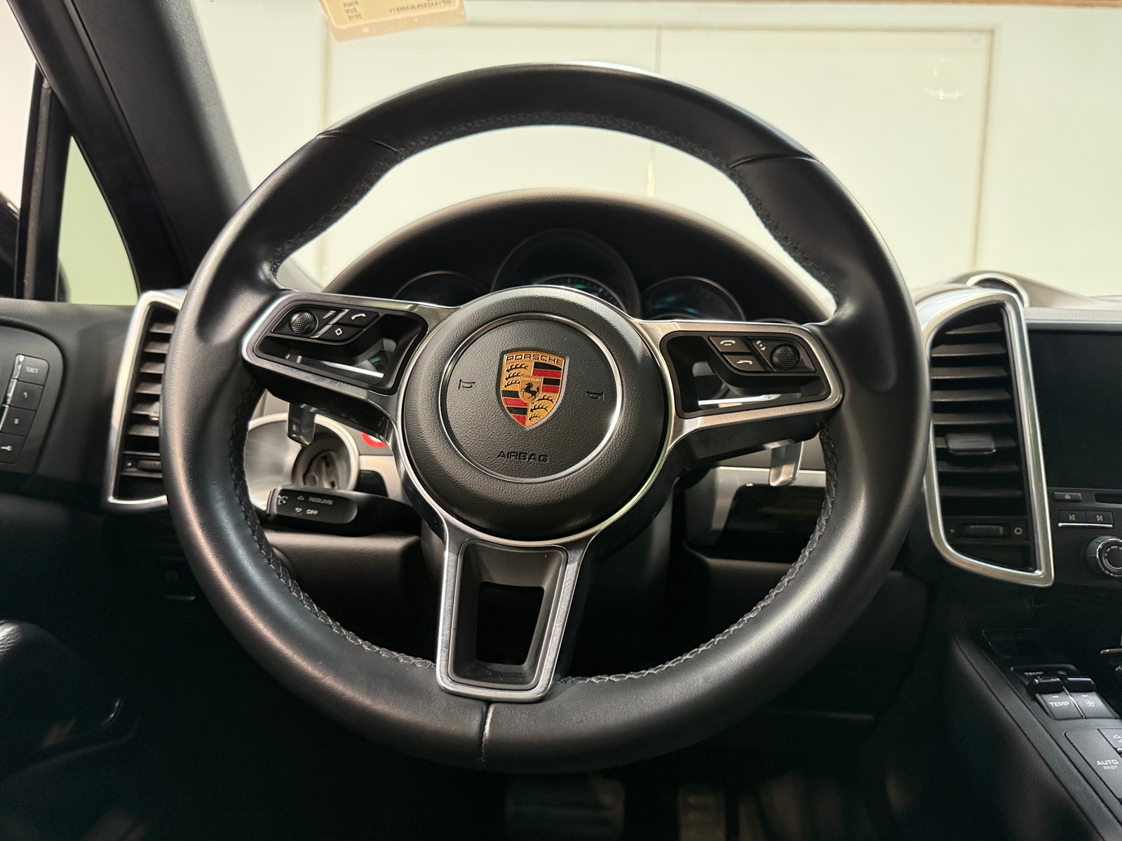 Thumbnail: 2018 Porsche Cayenne - 4
