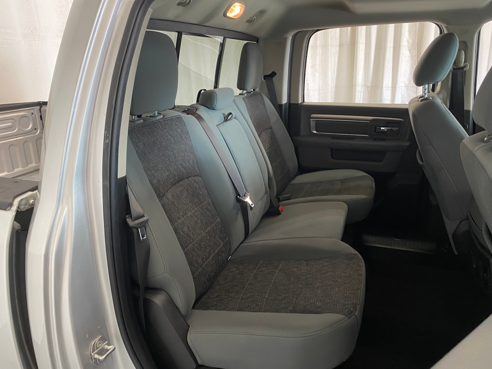 Thumbnail: 2019 RAM 1500 Classic - 6