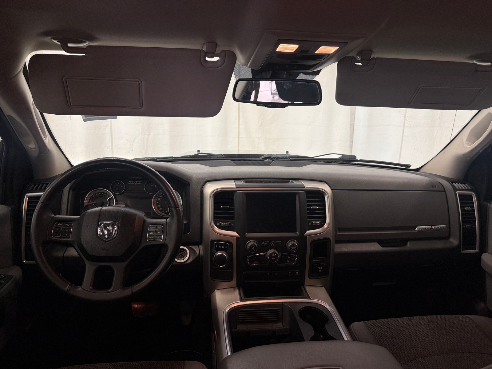 Thumbnail: 2019 RAM 1500 Classic - 3