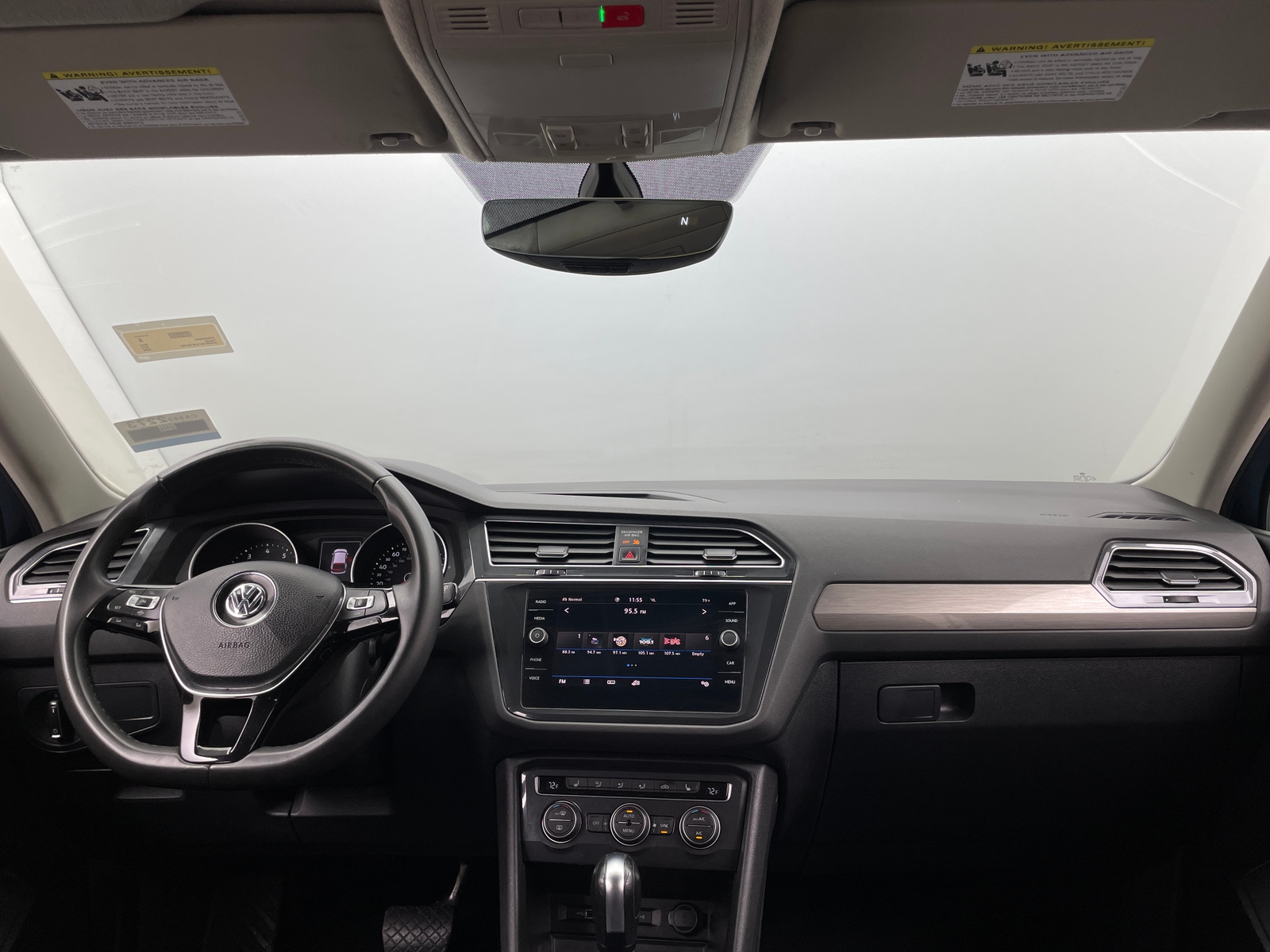 Thumbnail: 2020 Volkswagen Tiguan - 2