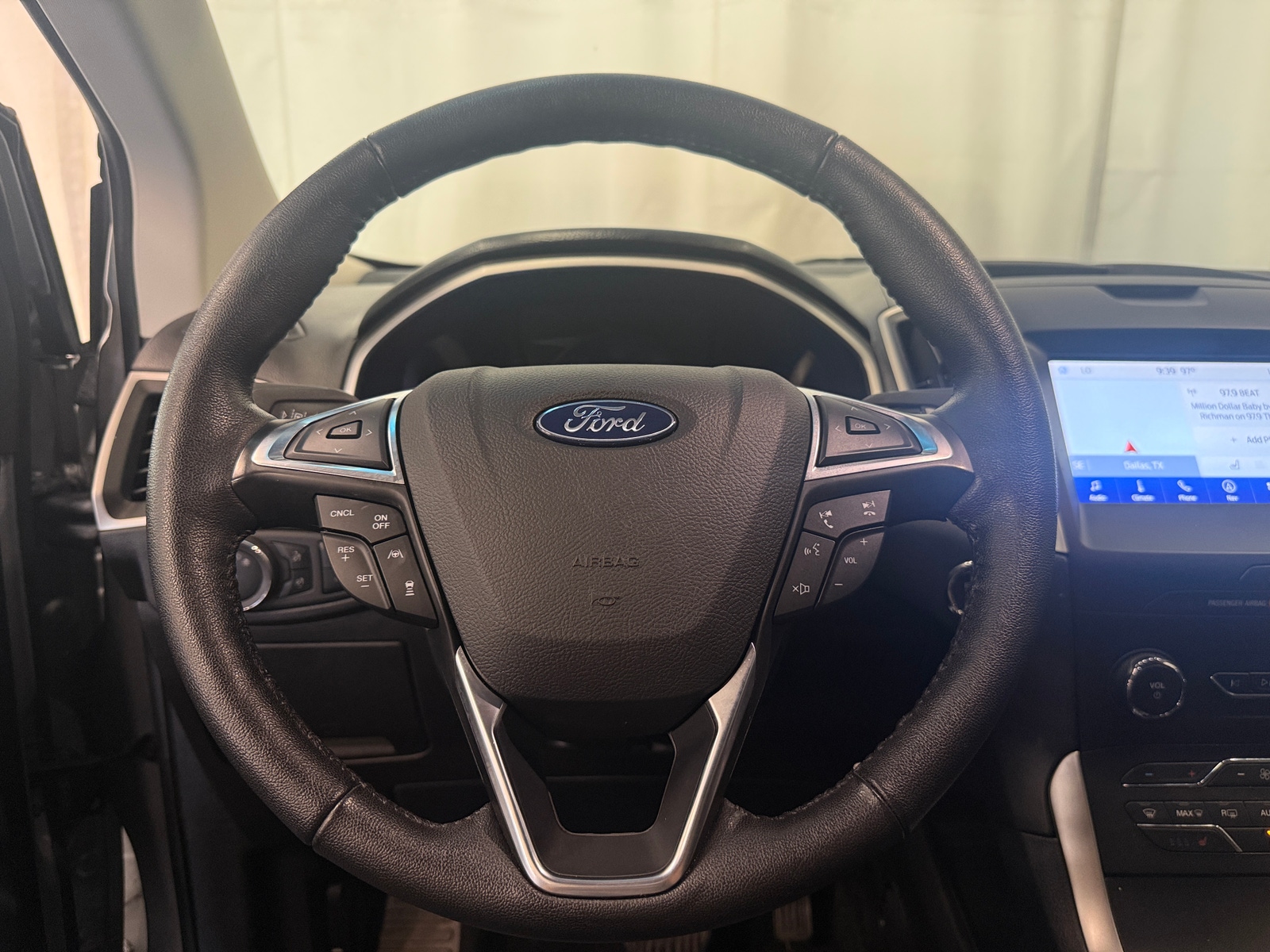 Thumbnail: 2020 Ford Edge - 4