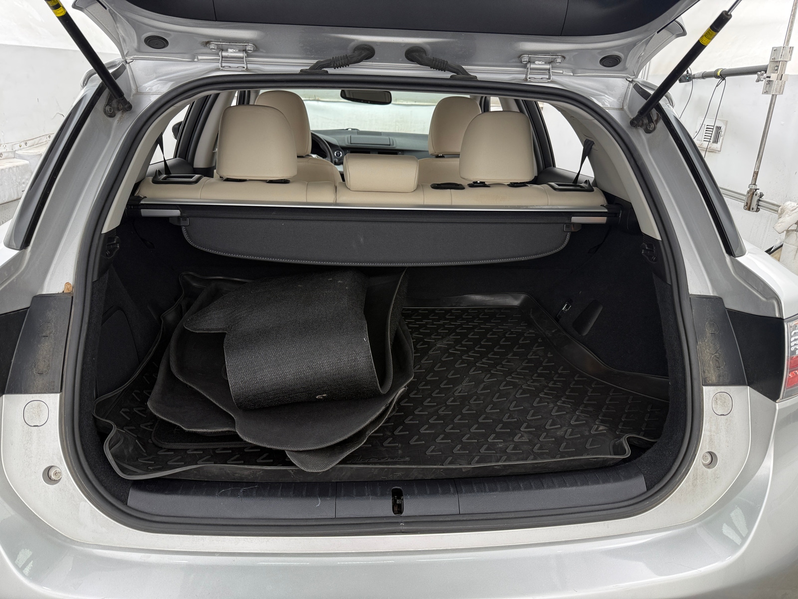 Thumbnail: 2013 Lexus CT - 6