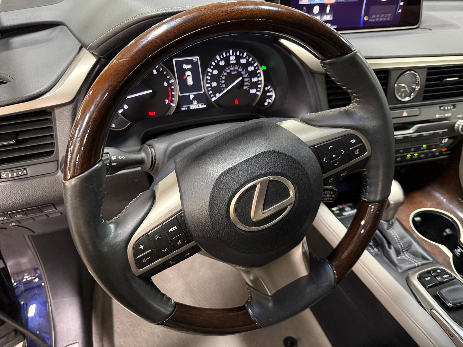 Thumbnail: 2017 Lexus RX - 5