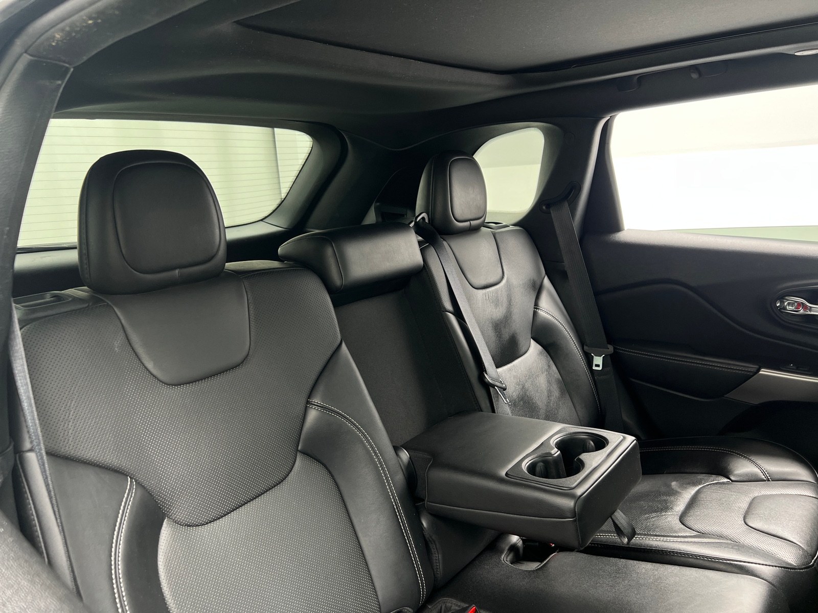 Thumbnail: 2021 Jeep Cherokee - 5