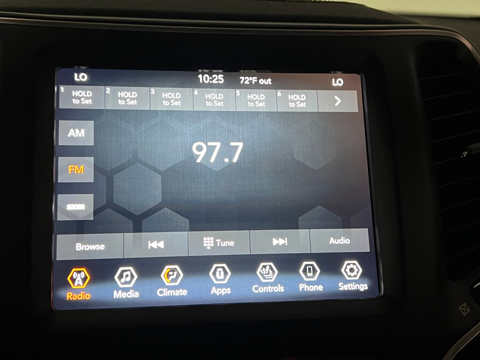 Thumbnail: 2021 Jeep Cherokee - 3