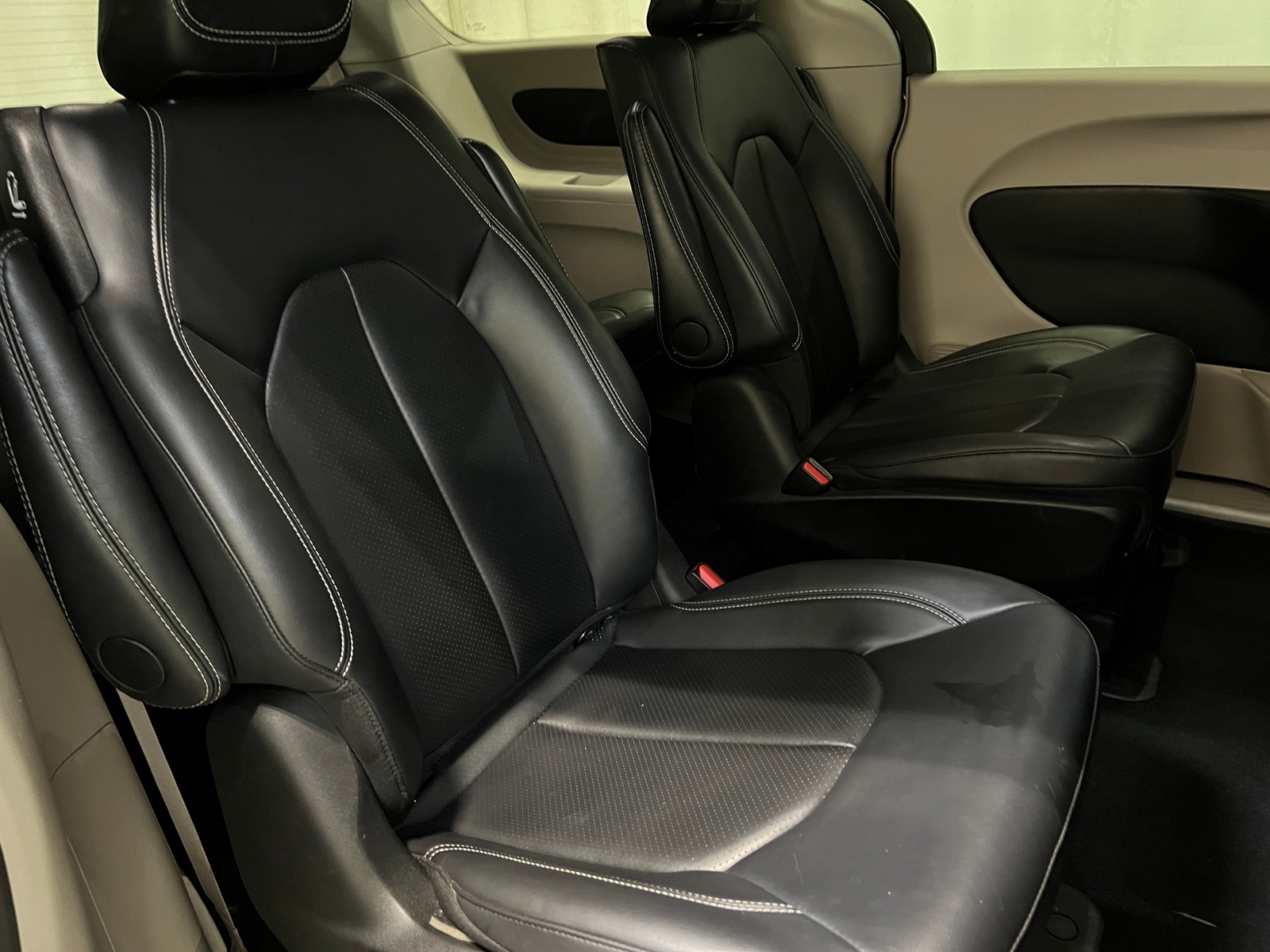 Thumbnail: 2024 Chrysler Pacifica - 5