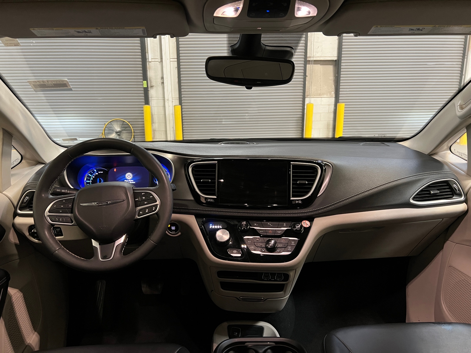 Thumbnail: 2024 Chrysler Pacifica - 2
