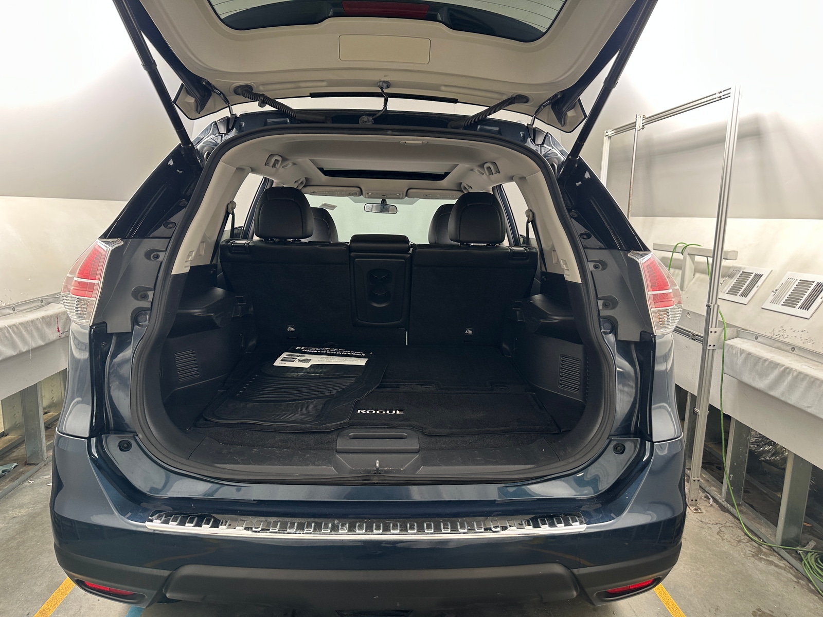 Thumbnail: 2015 Nissan Rogue - 6