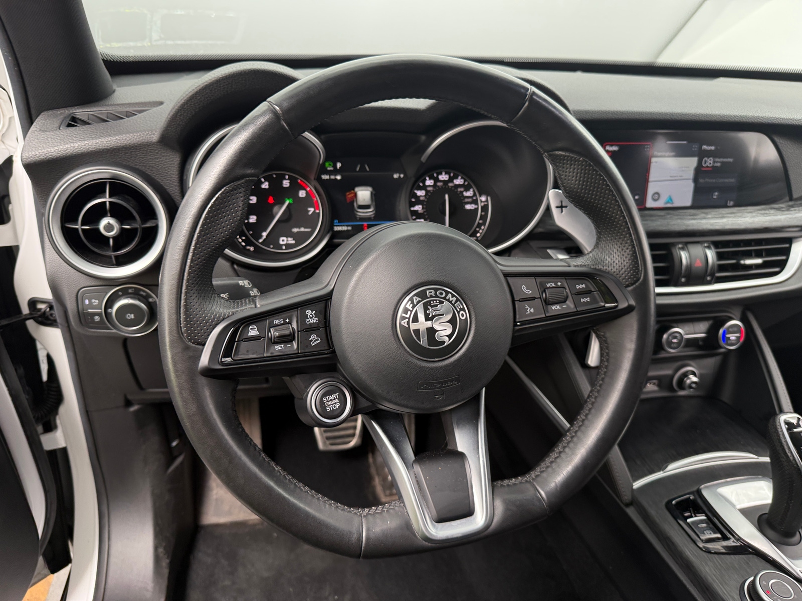Thumbnail: 2023 Alfa Romeo Stelvio - 4