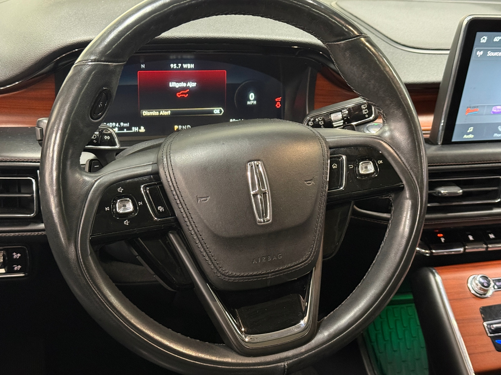 Thumbnail: 2021 Lincoln Aviator - 4