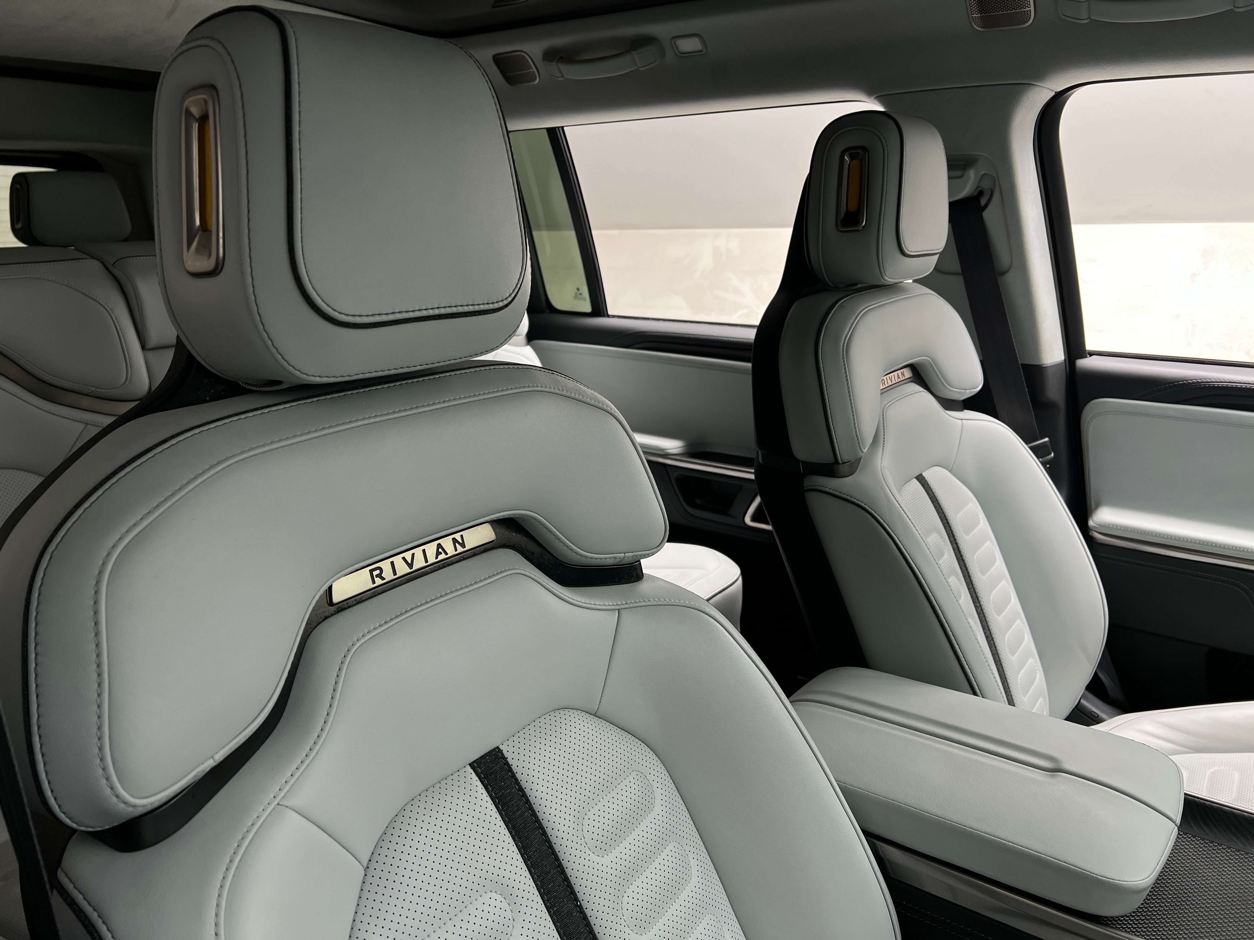 Used 2023 Rivian R1S Adventure with VIN 7PDSGABA1PN010347 for sale in Auburn, WA