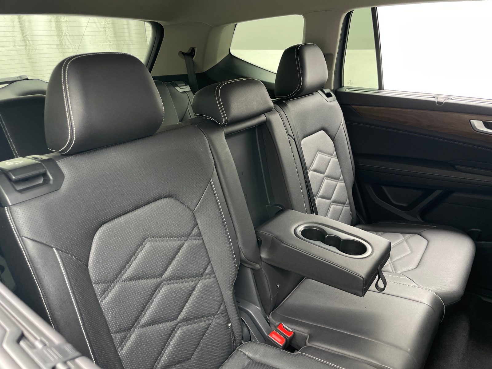 Thumbnail: 2026 Volkswagen Atlas - 5