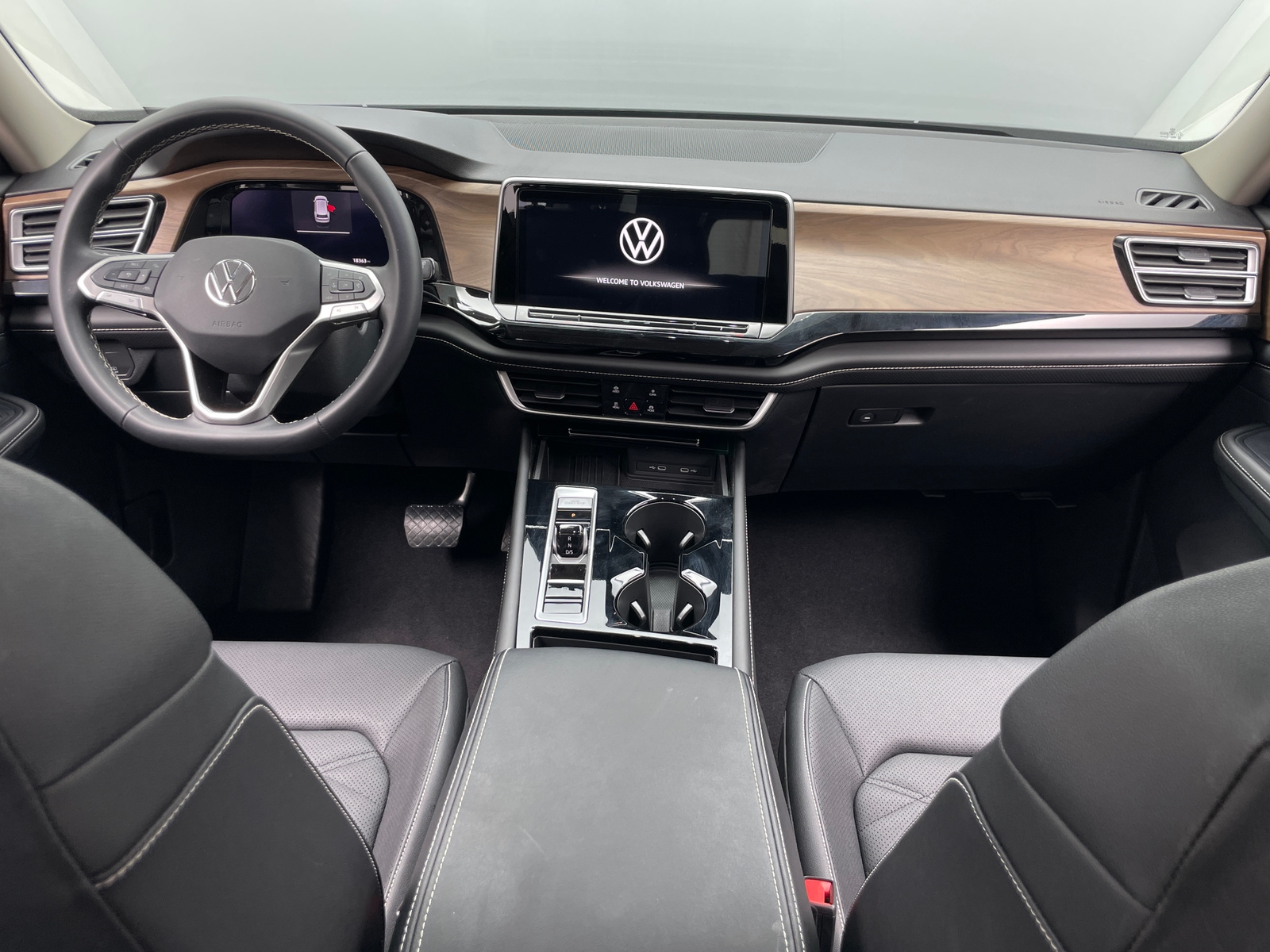 Thumbnail: 2026 Volkswagen Atlas - 2