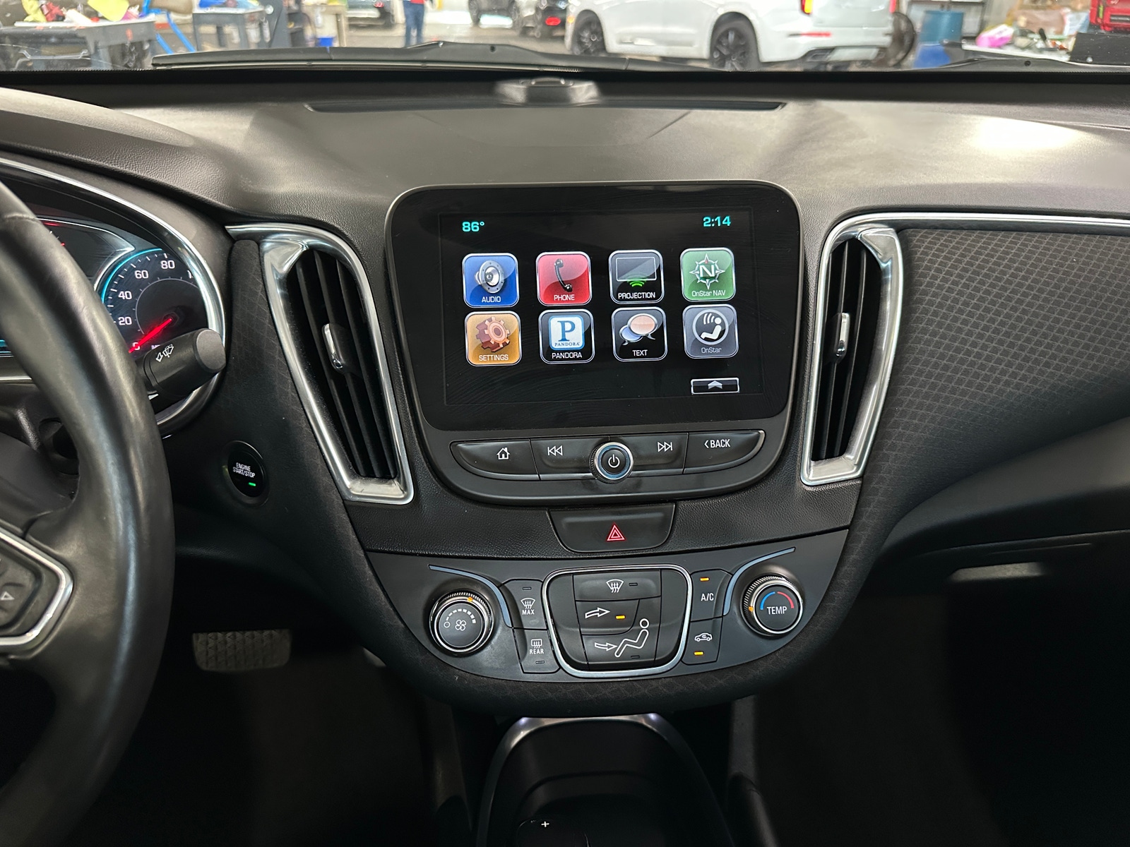 Thumbnail: 2016 Chevrolet Malibu - 4