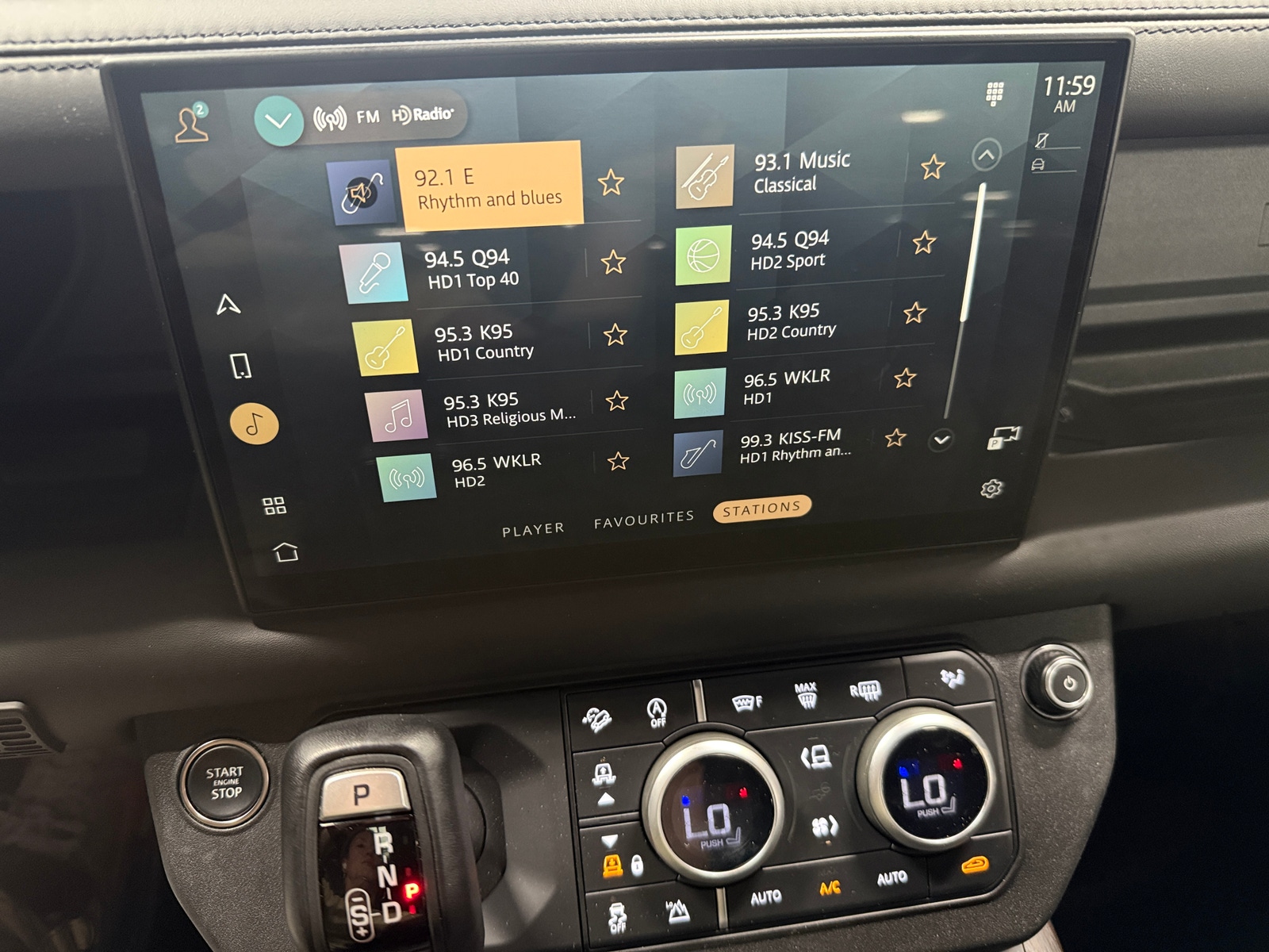 Thumbnail: 2024 Land Rover Defender - 3