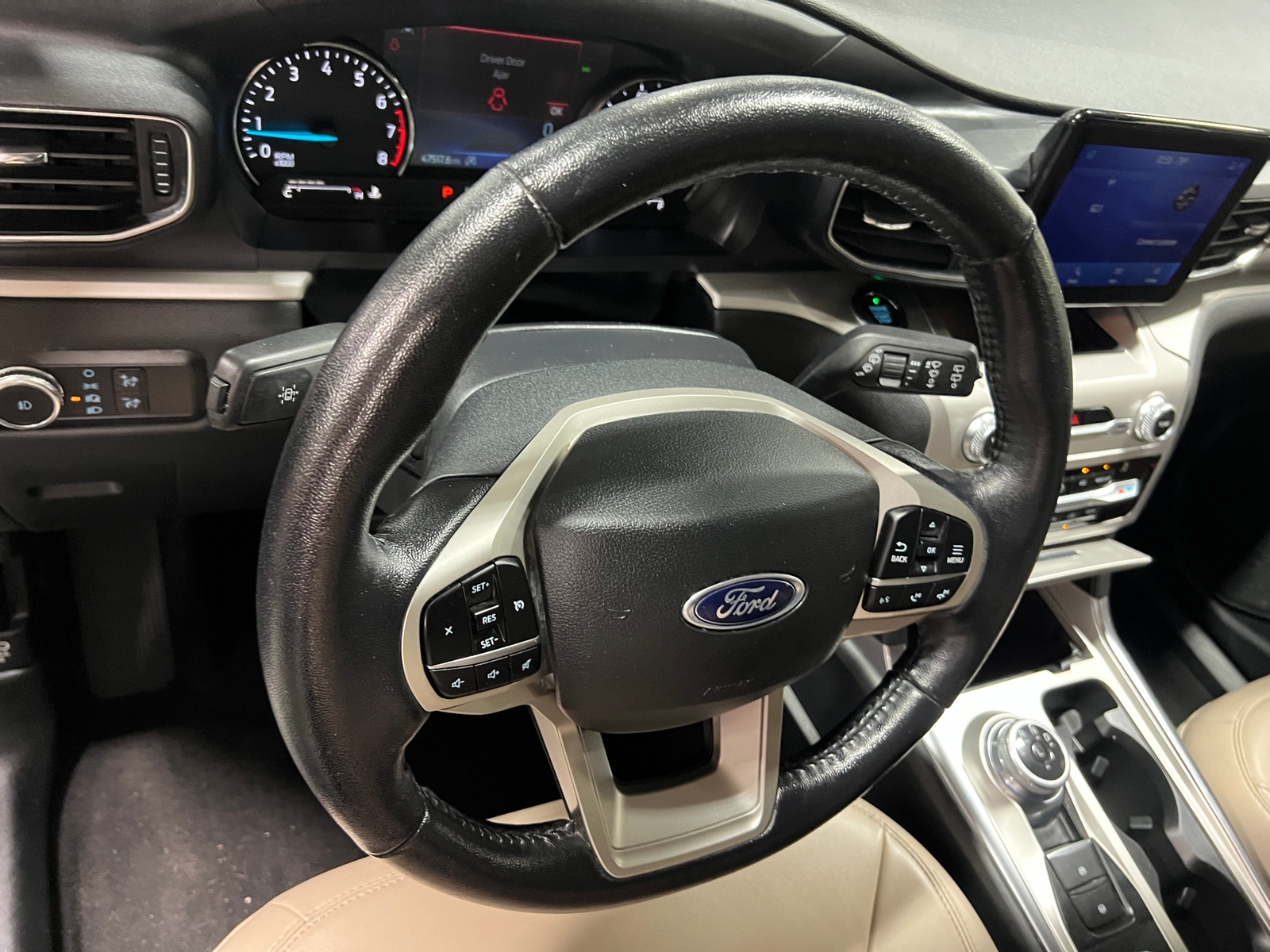 Thumbnail: 2021 Ford Explorer - 5