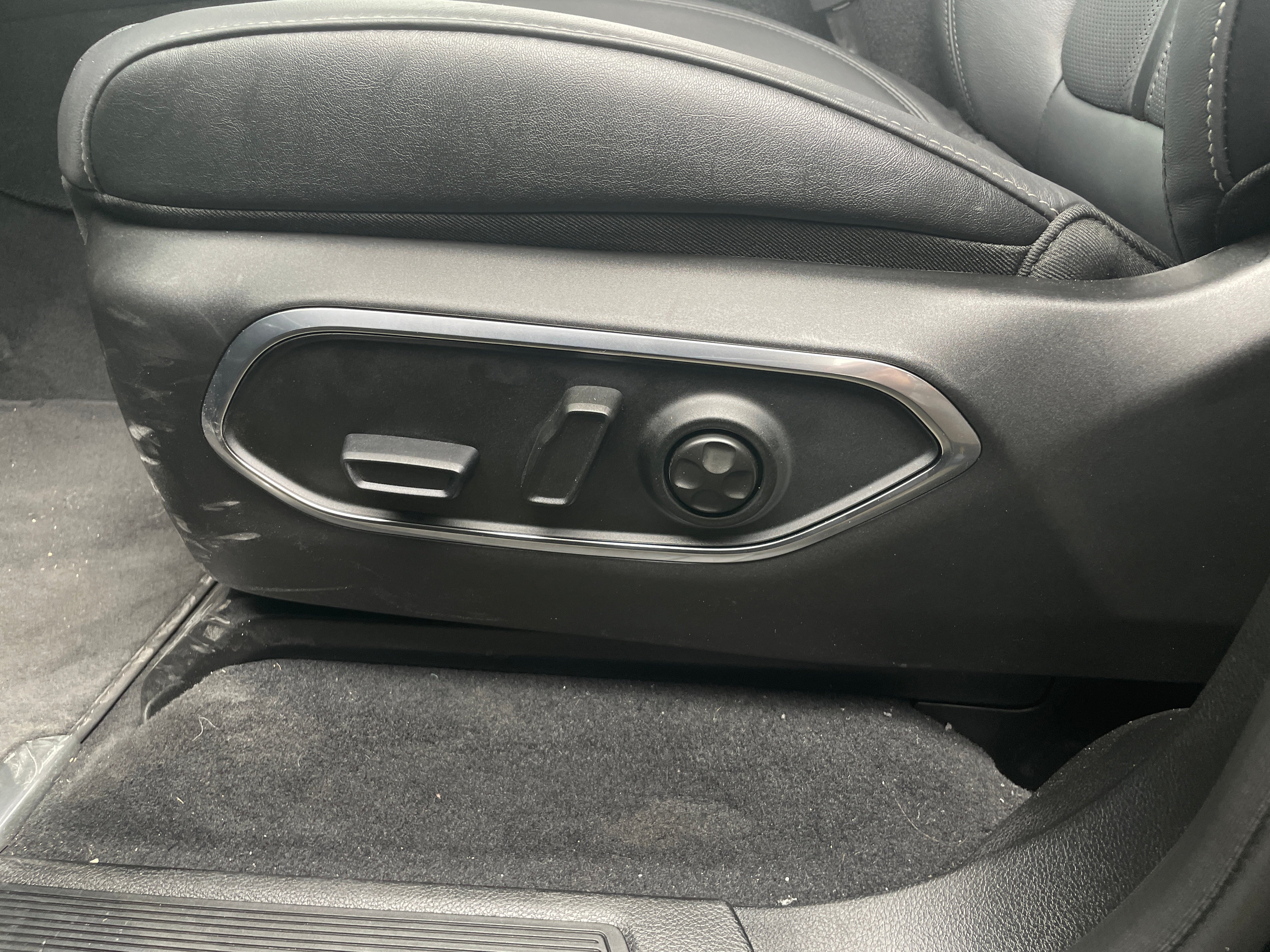2026 Jeep Grand Wagoneer Limited Altitude - Photo 11
