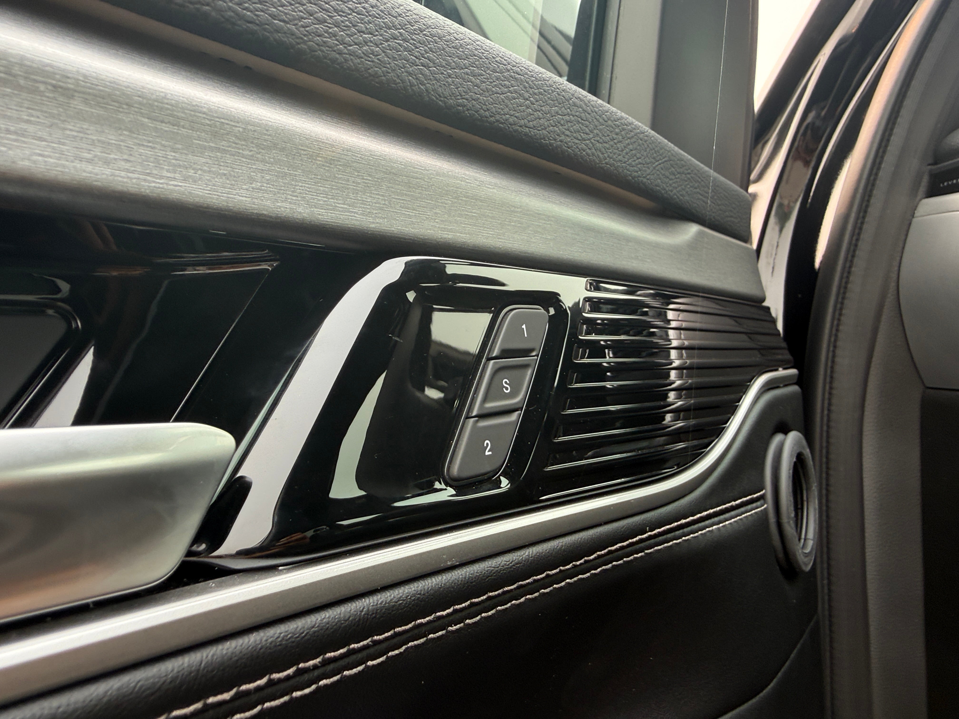 2026 Jeep Grand Wagoneer Limited Altitude - Photo 25
