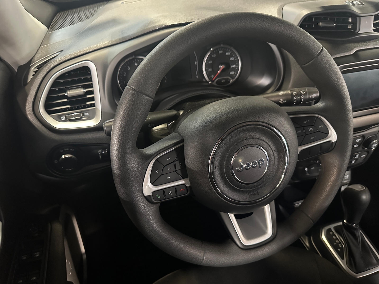 Thumbnail: 2021 Jeep Renegade - 4