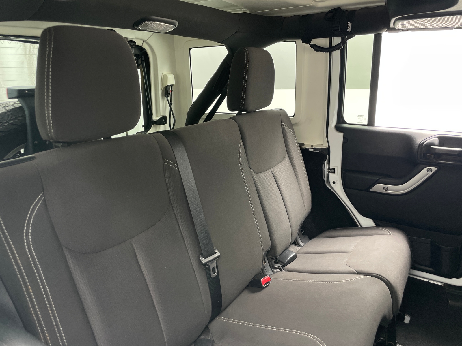 Thumbnail: 2017 Jeep Wrangler - 6