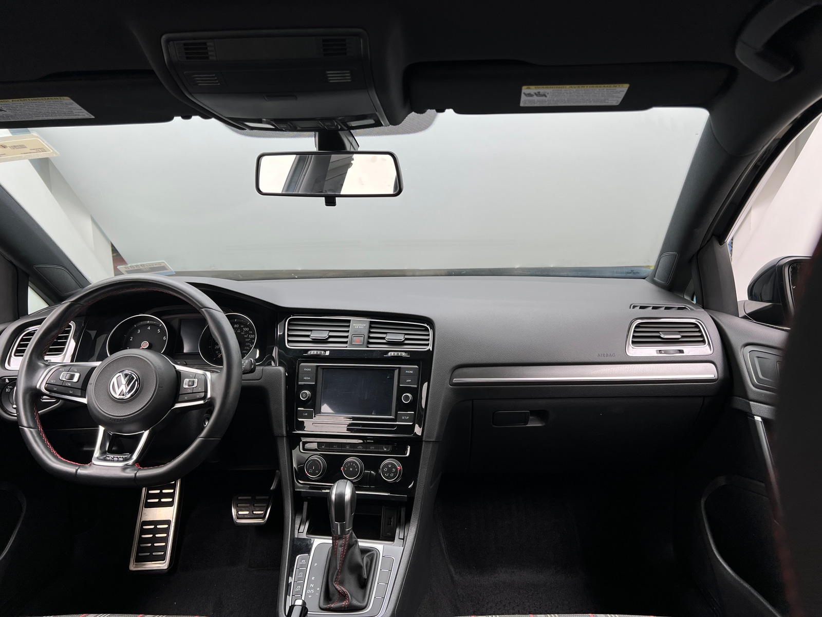 Thumbnail: 2018 Volkswagen Golf - 3