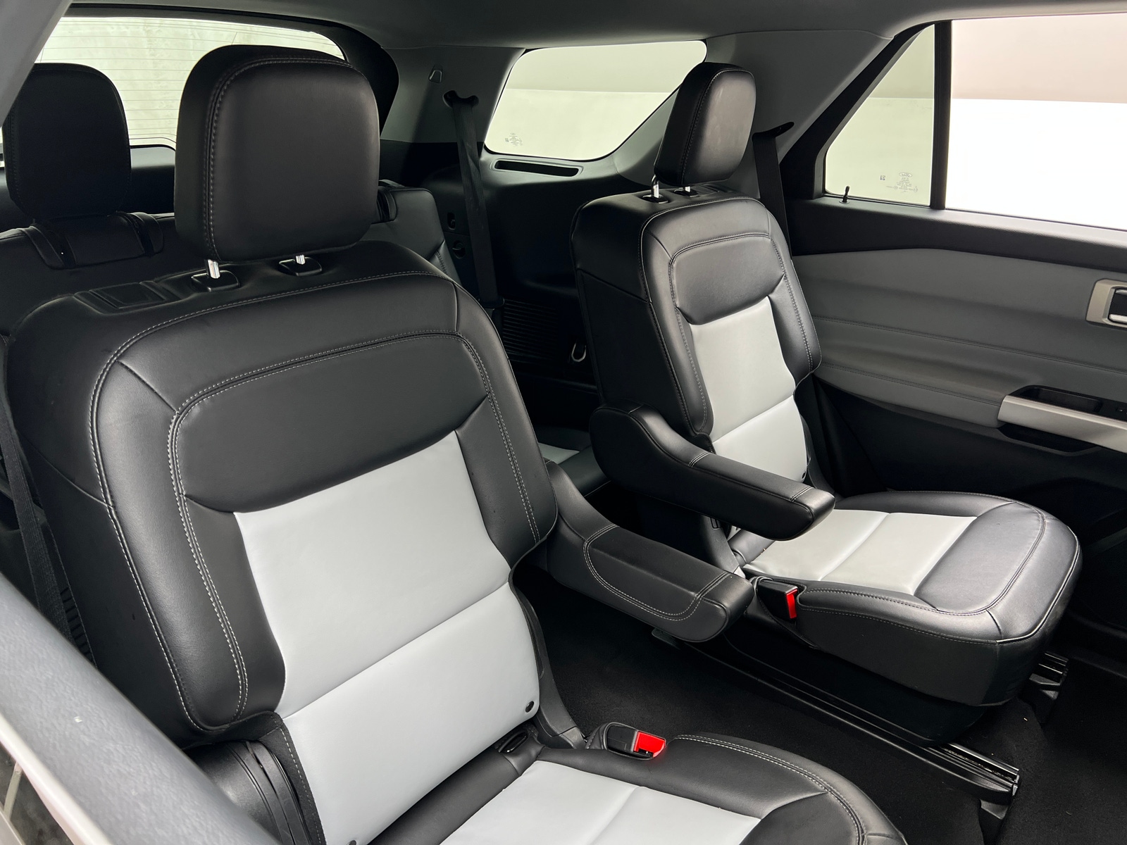Thumbnail: 2023 Ford Explorer - 5