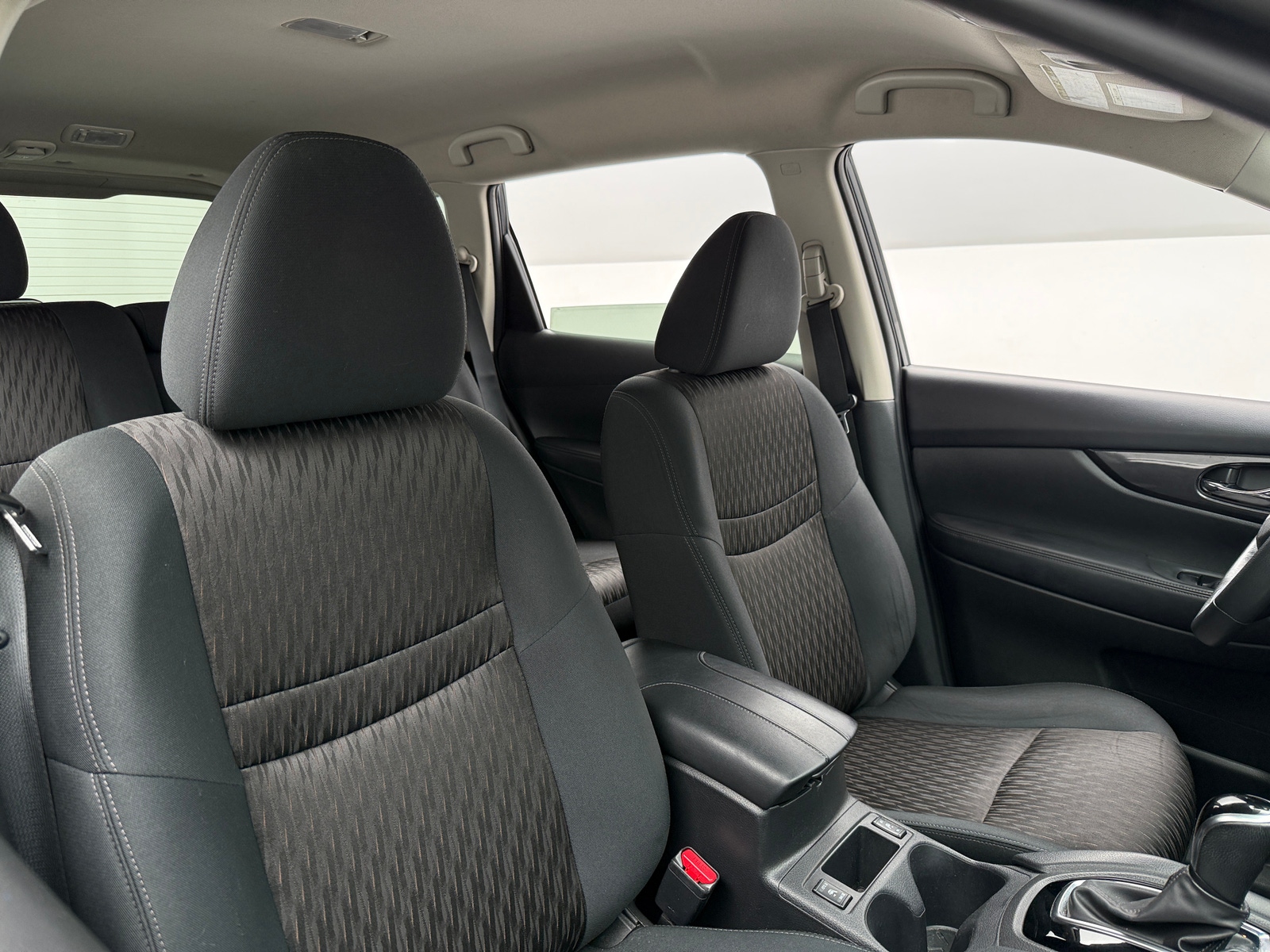 Thumbnail: 2017 Nissan Rogue - 2