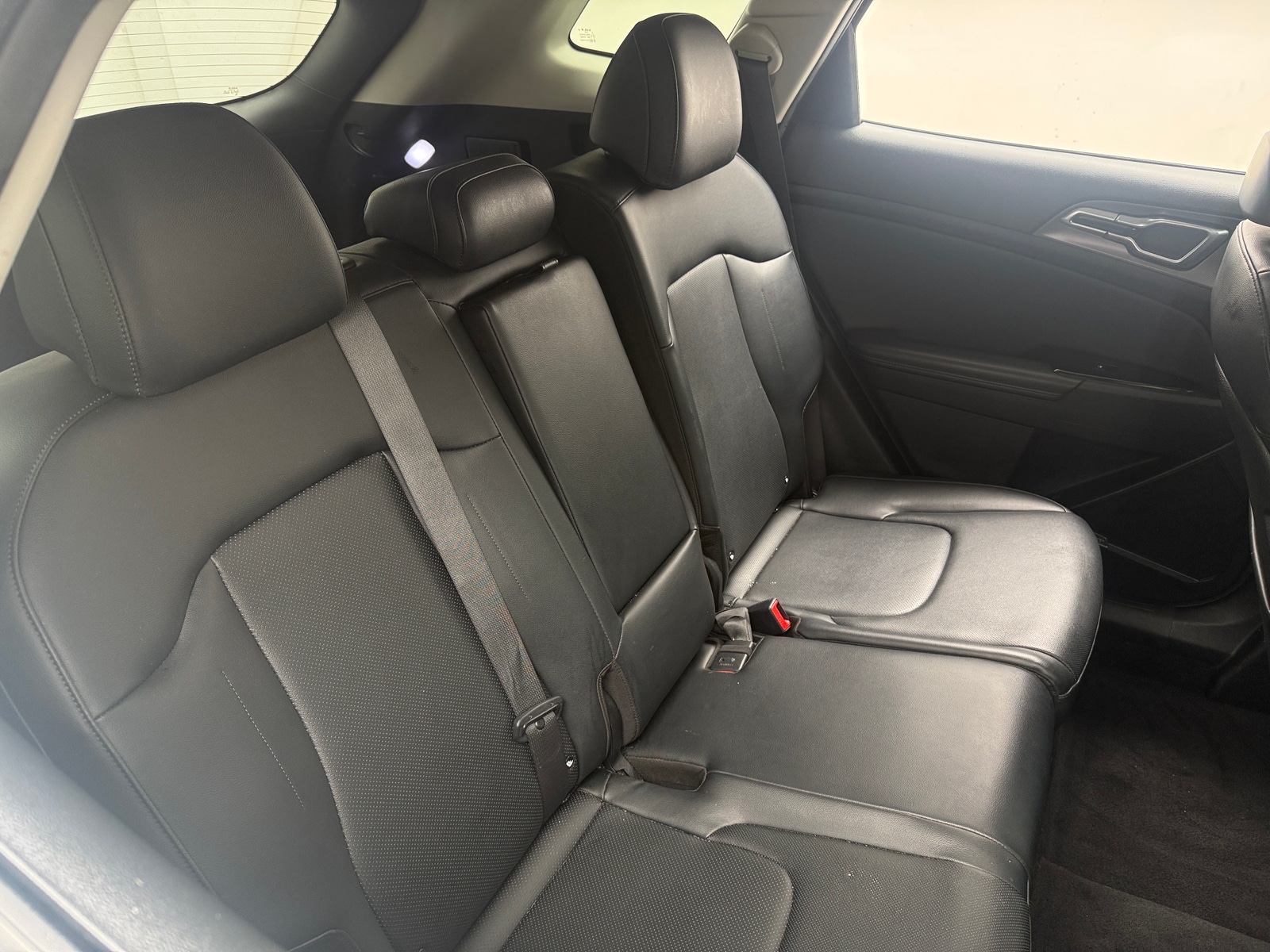 Thumbnail: 2023 Kia Sportage - 5