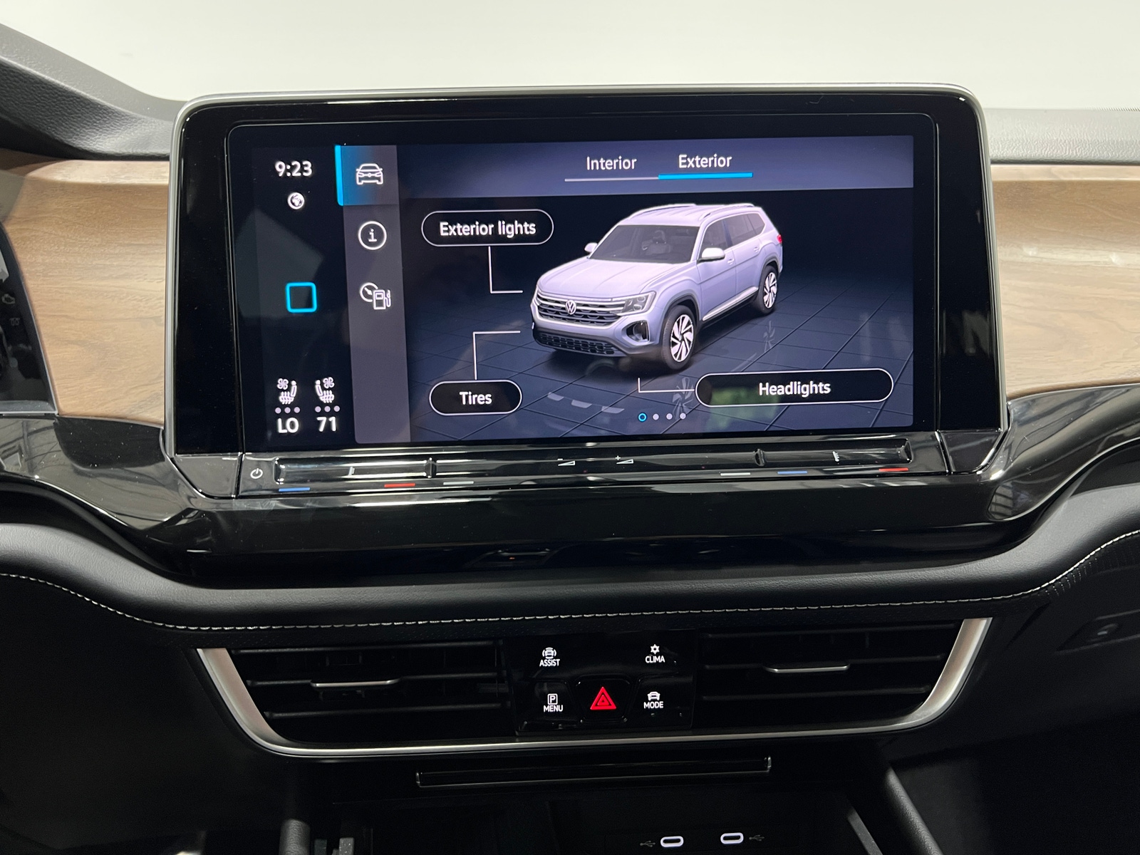 Thumbnail: 2026 Volkswagen Atlas - 3