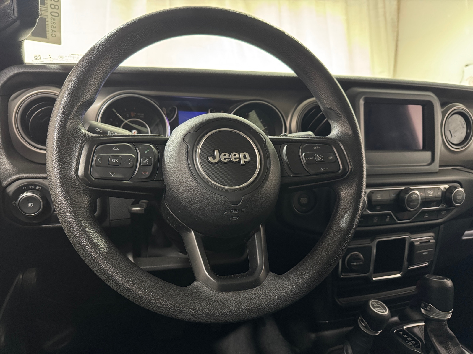 Thumbnail: 2022 Jeep Wrangler - 5