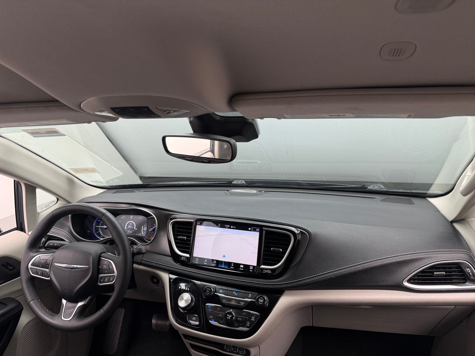 Thumbnail: 2024 Chrysler Pacifica - 2