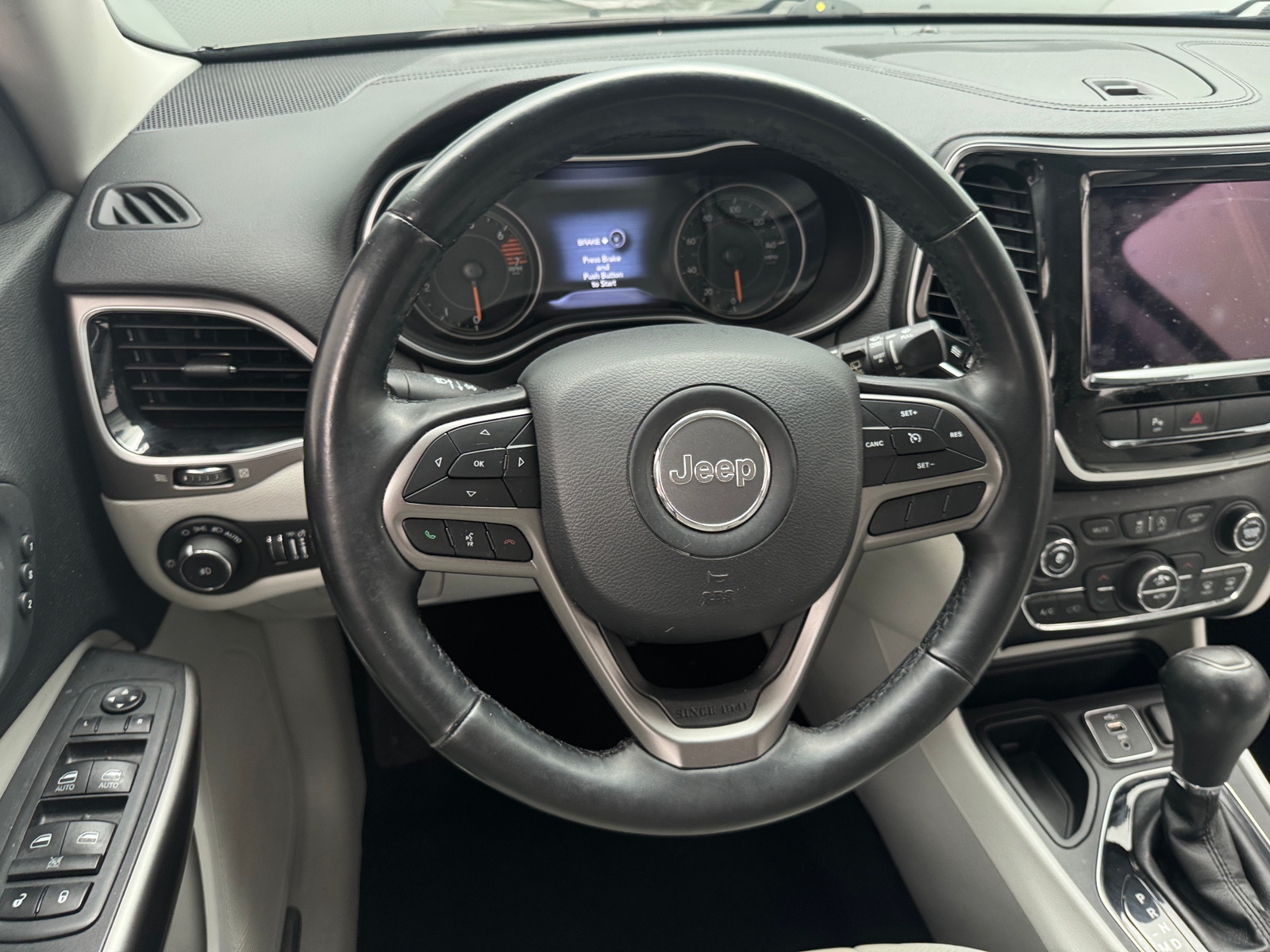 Thumbnail: 2020 Jeep Cherokee - 4