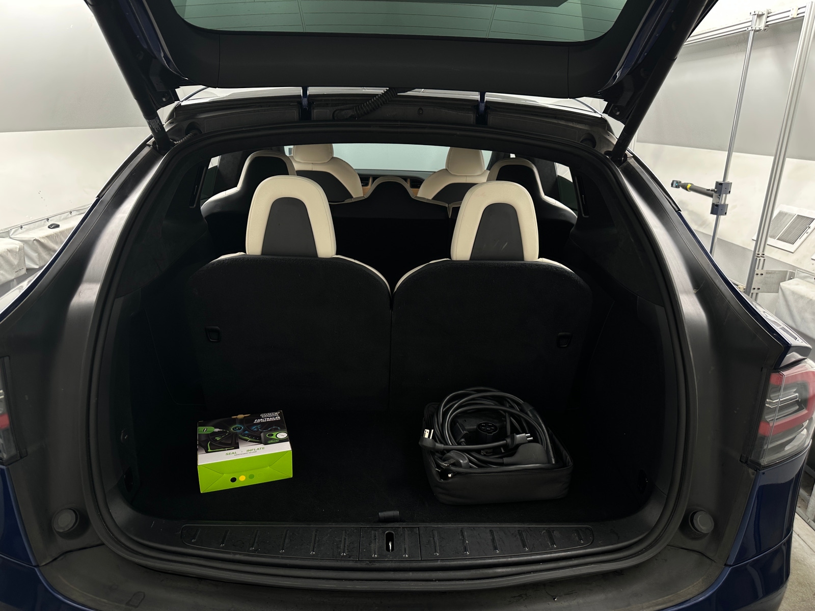 Thumbnail: 2020 Tesla Model X - 6