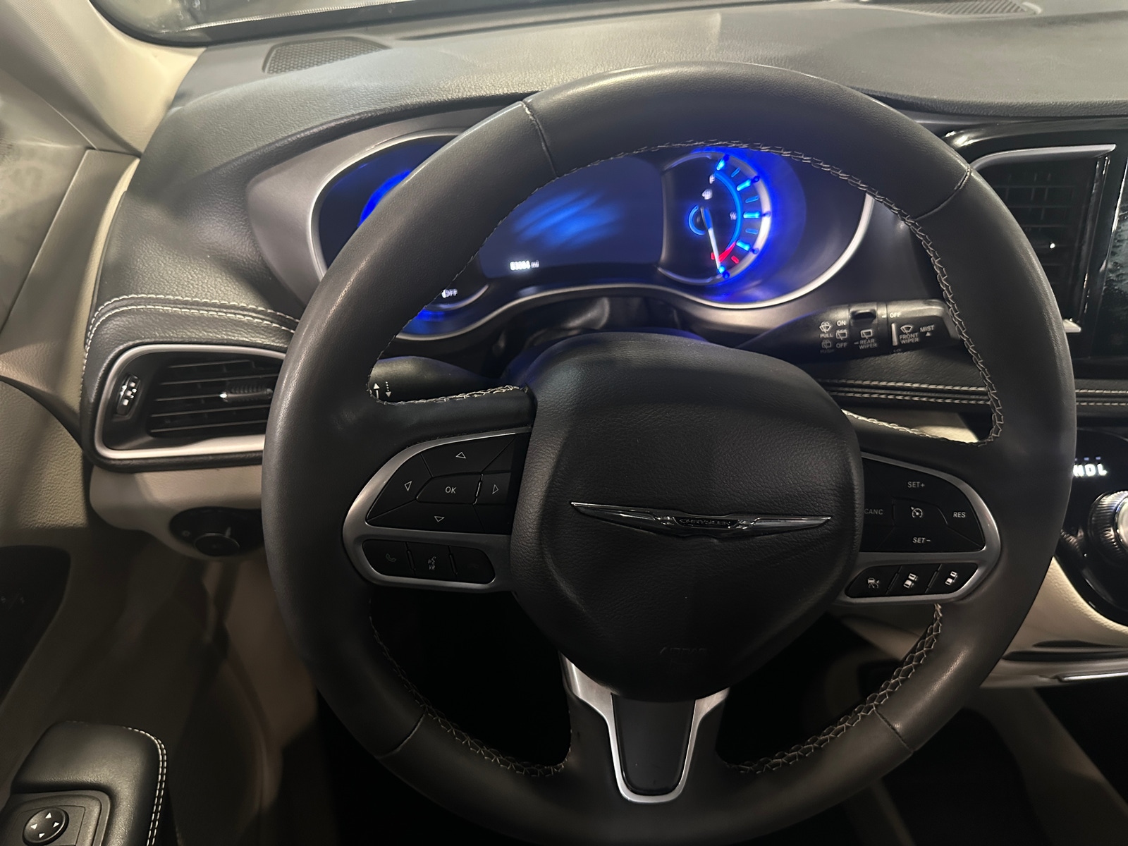 Thumbnail: 2024 Chrysler Pacifica - 4