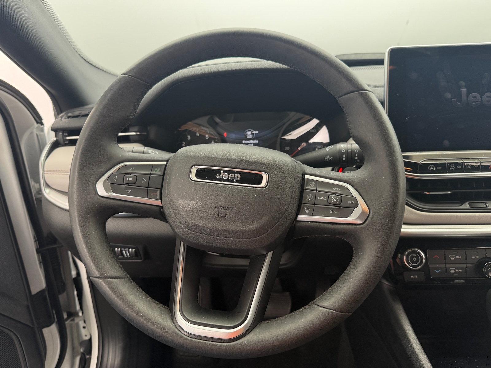 Thumbnail: 2025 Jeep Compass - 4