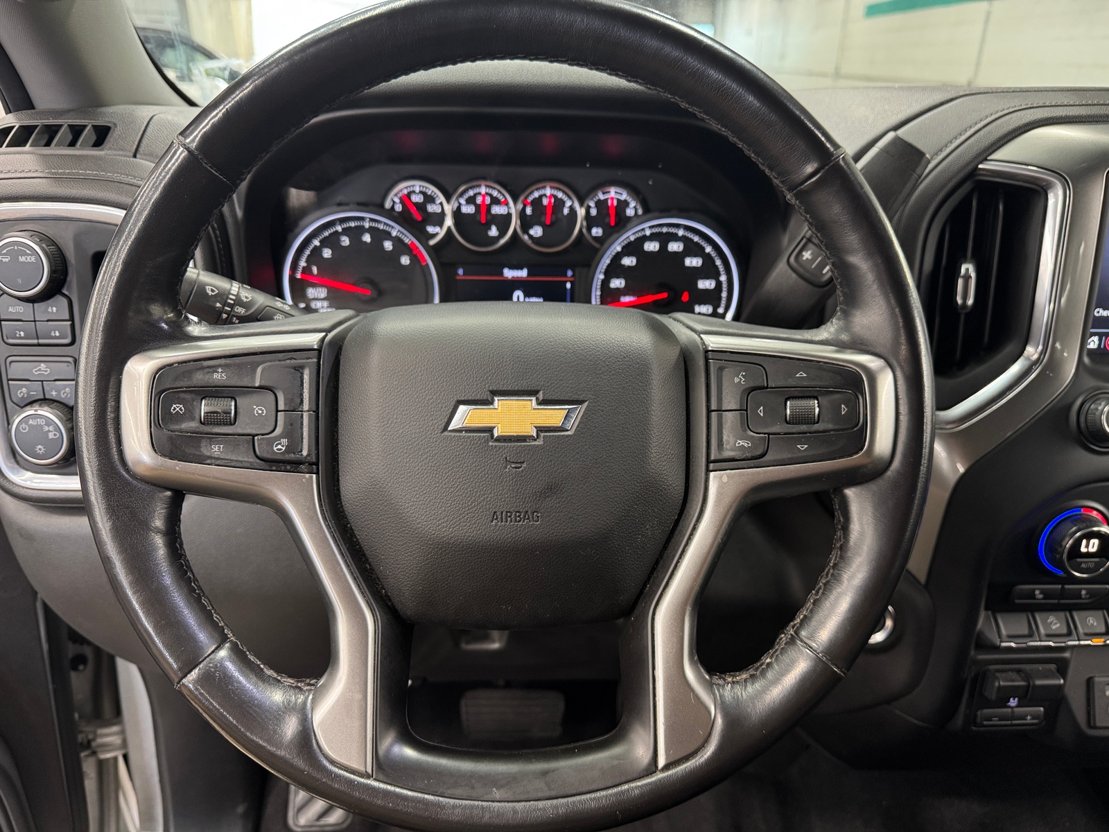 Thumbnail: 2021 Chevrolet Silverado 1500 - 5