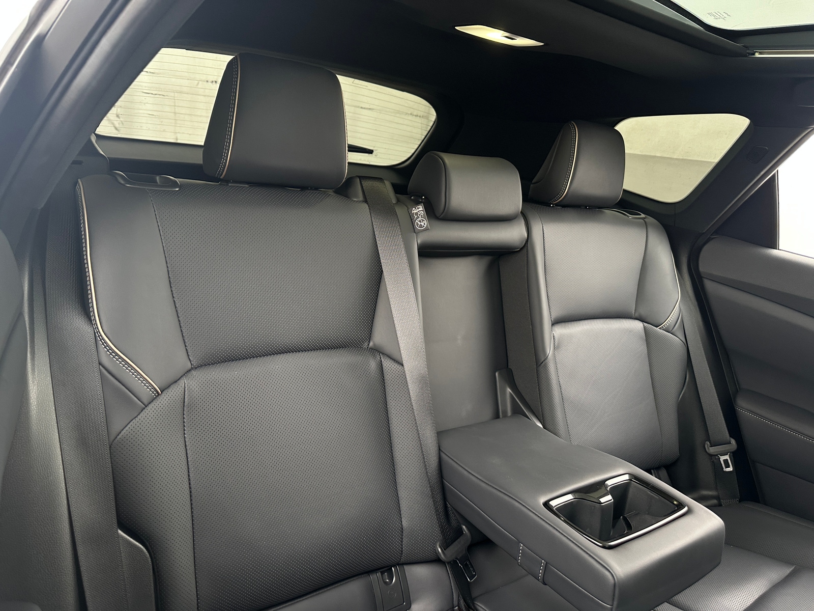 Thumbnail: 2025 Toyota Crown Signia - 5