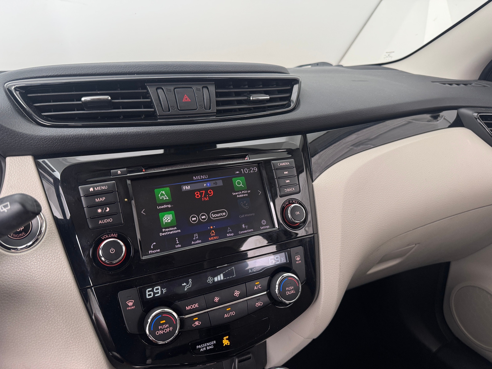 Thumbnail: 2019 Nissan Rogue Sport - 4