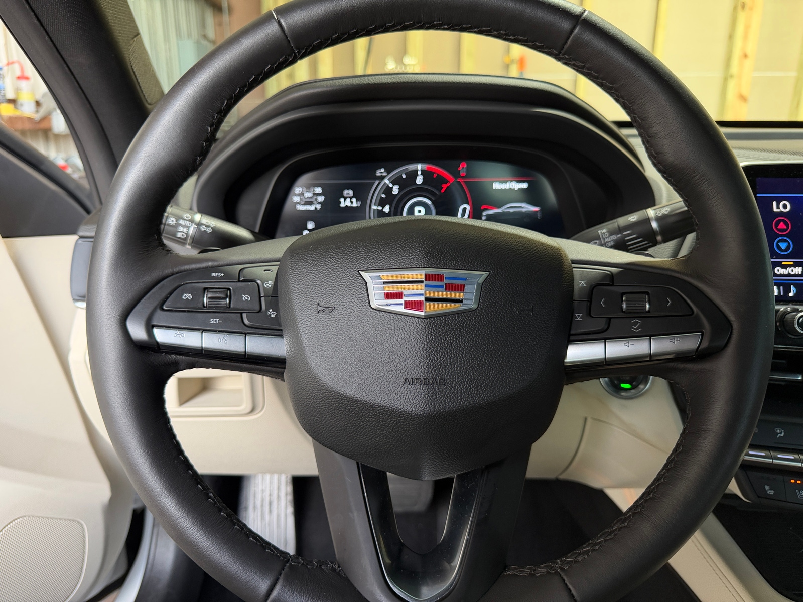 Thumbnail: 2025 Cadillac CT4 - 4