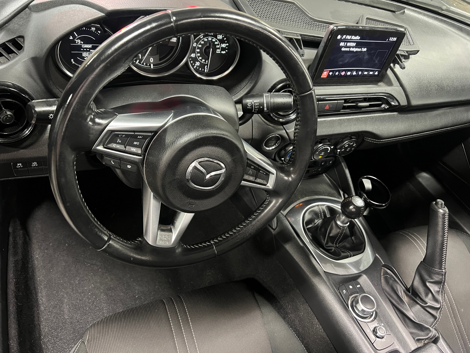 Thumbnail: 2020 Mazda MX-5 Miata - 5