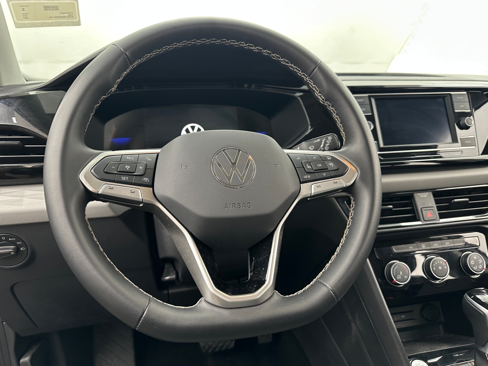 Thumbnail: 2024 Volkswagen Taos - 5