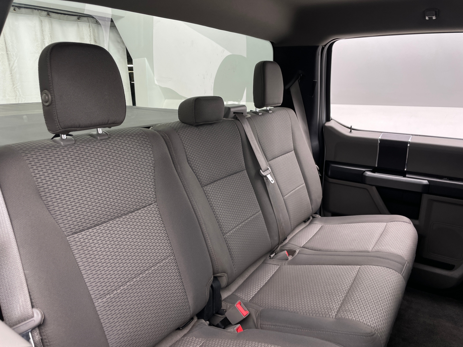 Thumbnail: 2018 Ford Econoline - 6