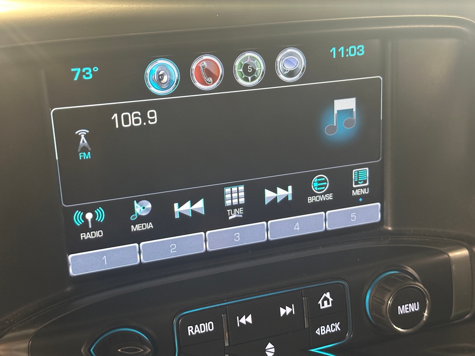 Thumbnail: 2019 Chevrolet Silverado 1500 - 4