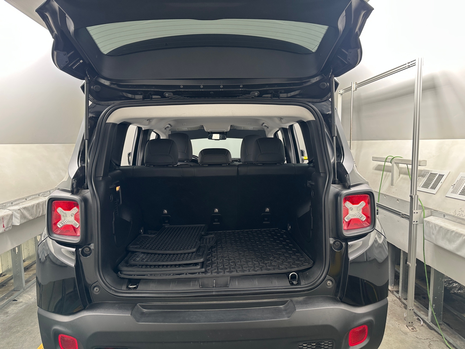 Thumbnail: 2023 Jeep Renegade - 7