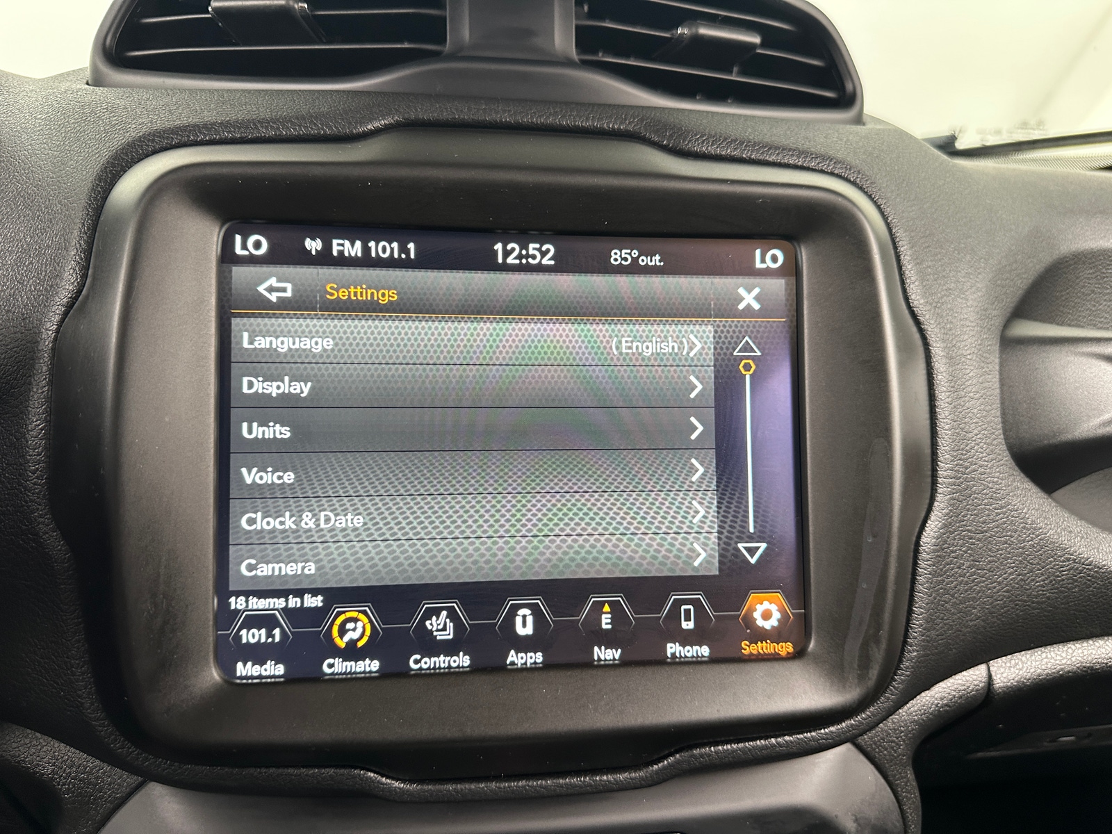 Thumbnail: 2023 Jeep Renegade - 4